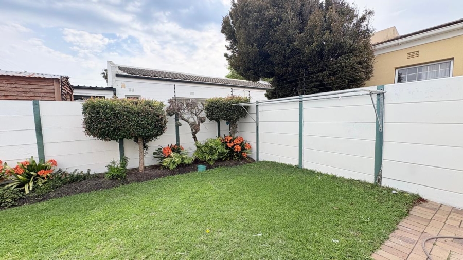 To Let 2 Bedroom Property for Rent in Kirstenhof Western Cape